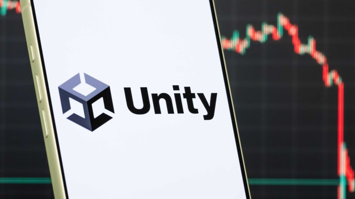 FAA reopens El Paso airspace, Unity stock plunges on AI fears ...