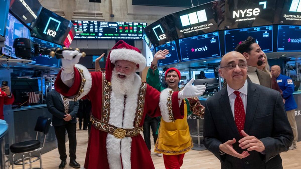 A Santa Claus rally will happen and with 'good cheer': Strategist ...