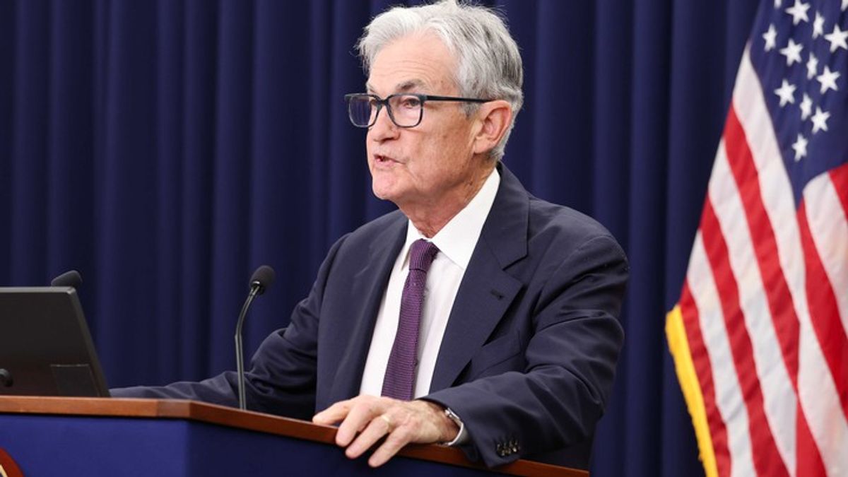Powell: Trump's legal attacks on Fed 'threaten' ability to conduct ...