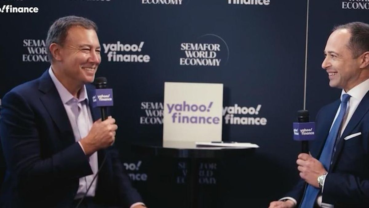 Yahoo CEO: The AI age of internet, Yahoo Scout, Anthropic Mythos ...