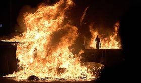 barcelona-housing-protest-erupts-clashes-barricades-burn-thumbnail