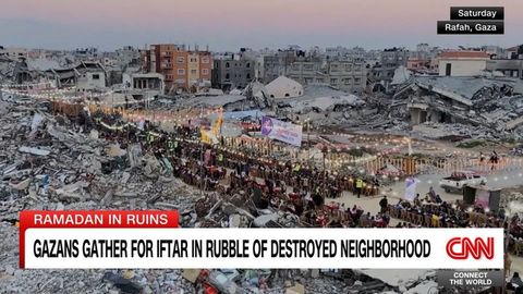 Palestinians gather for Iftar in rubble of destroyed Gaza neighborhood ...
