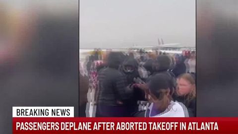 Passengers Evacuate Delta Flight After Aborted Takeoff | Haystack News